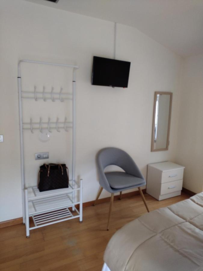 Apartamentos A Parada Do Camino Padron Ngoại thất bức ảnh